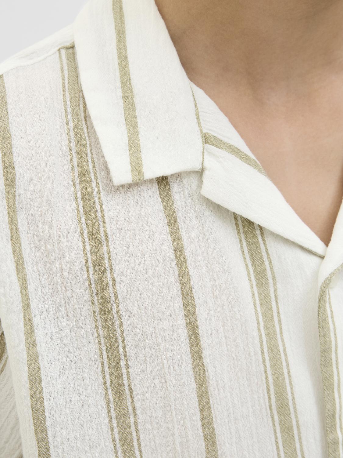 model_shot-detail